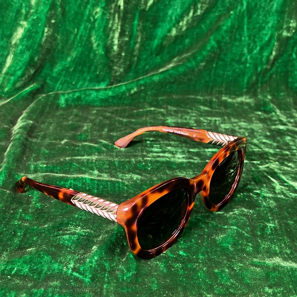 David Yurman Tortoise Shell Sunglasses - Picture 2 of 5